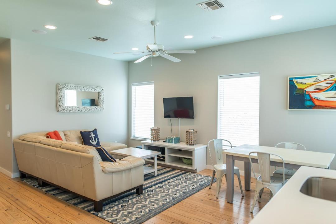 Photo of Livingroom in Sand Point