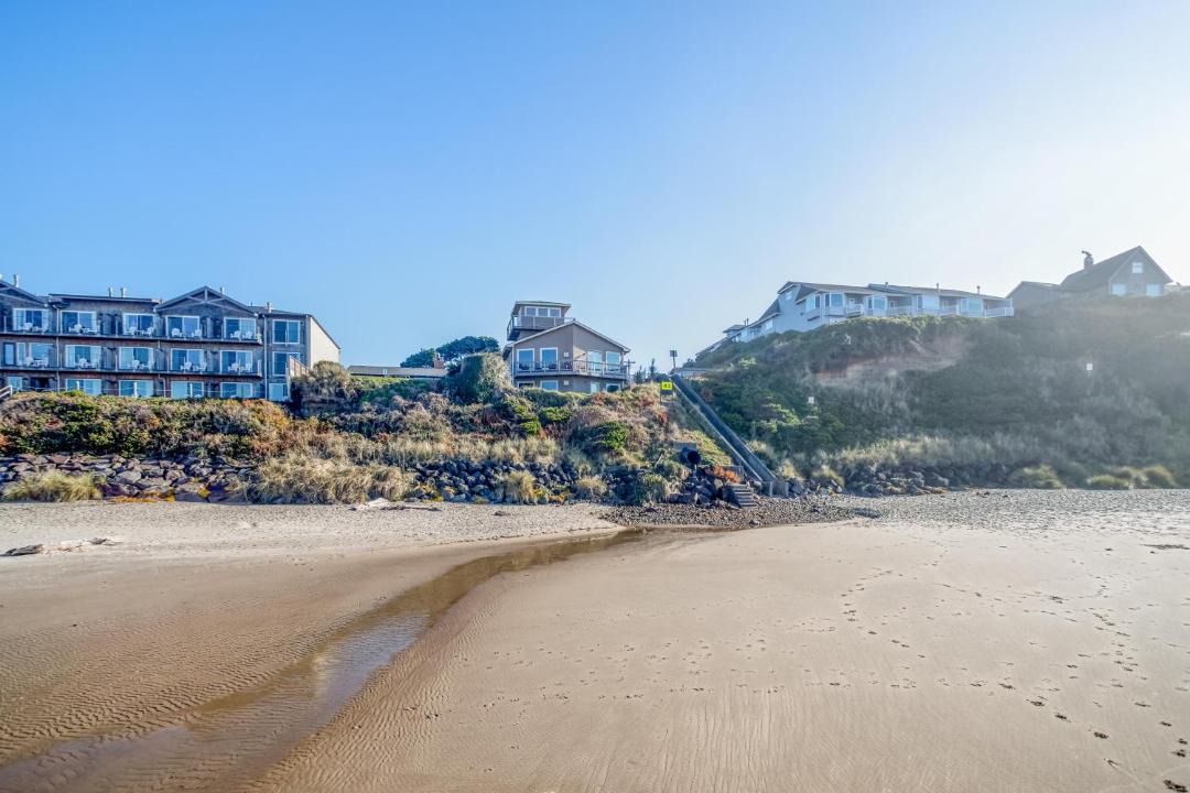 Photo of Others in Lincoln City