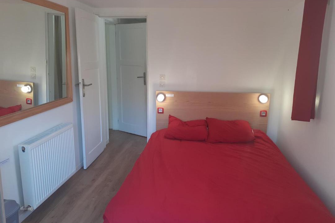 Photo of Bedroom in Clamart