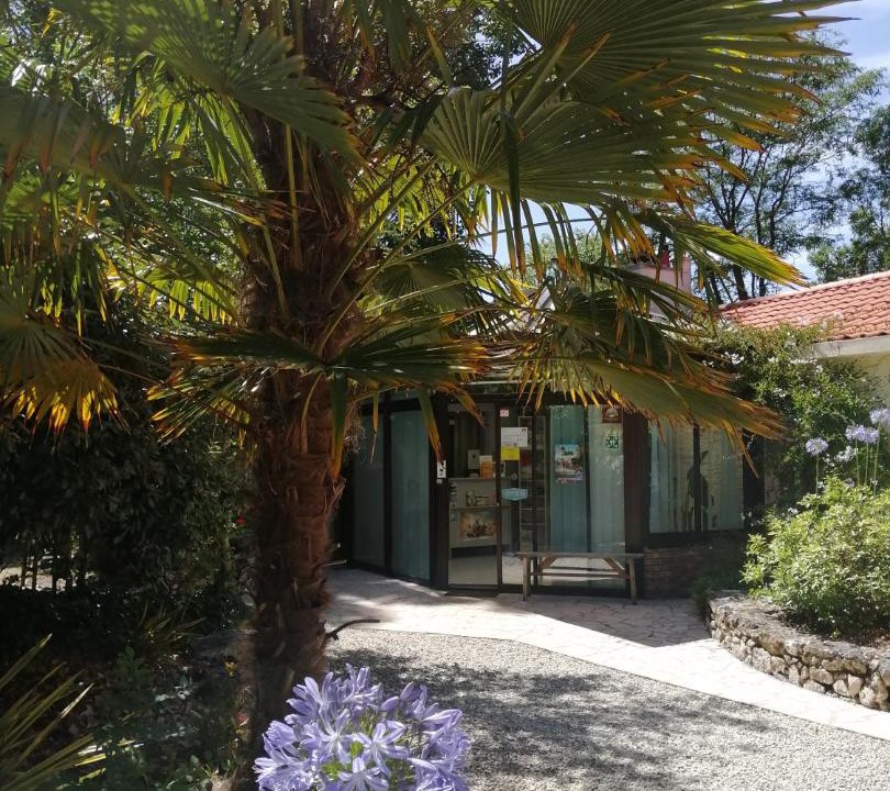 Photo of Others in Le Perrier