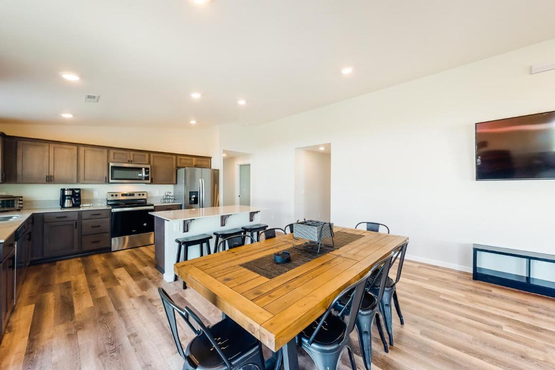 Photo of Others in Manson