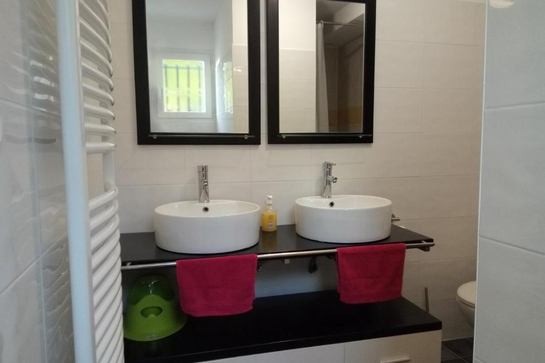 Photo of Others in Lompnes