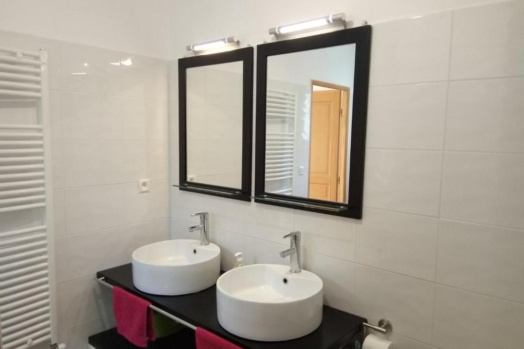 Photo of Others in Lompnes