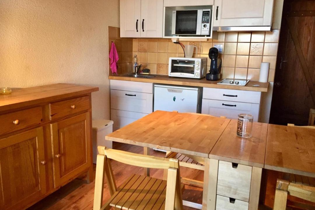 Photo of Kitchen in Pyrenees 2000