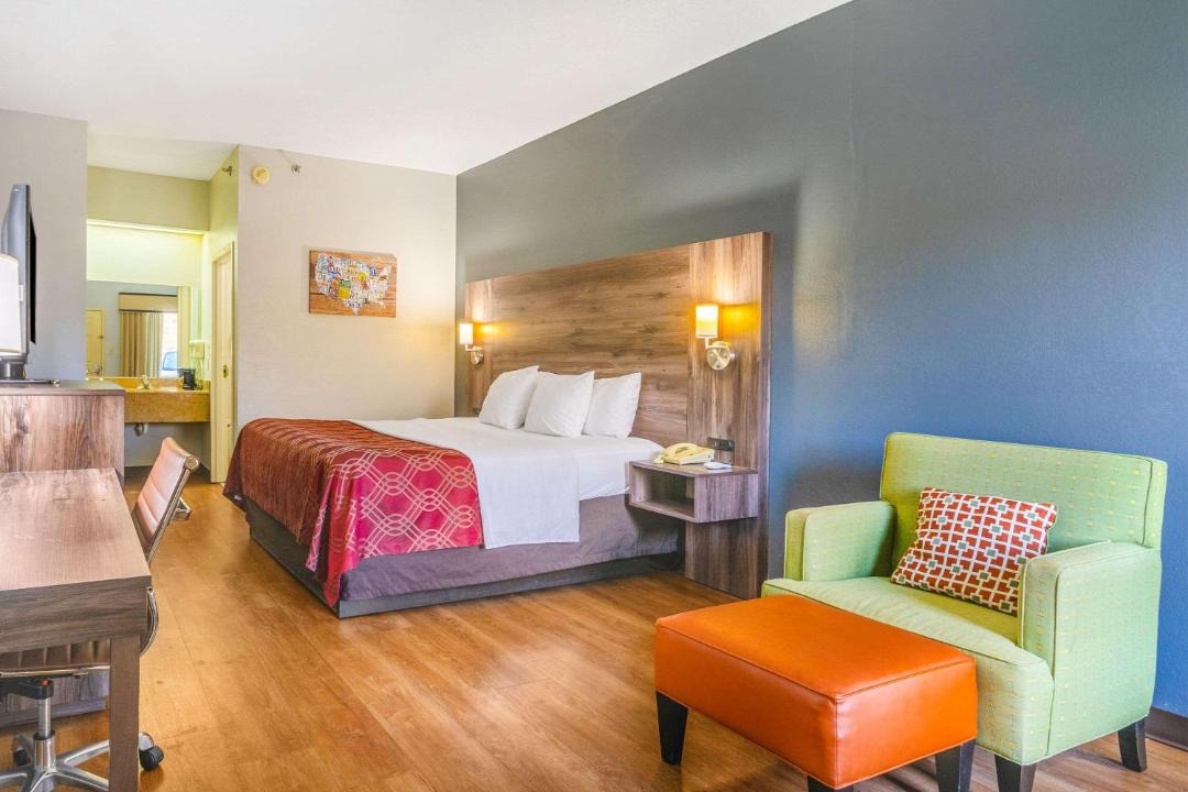 Photo of Others in Stockbridge