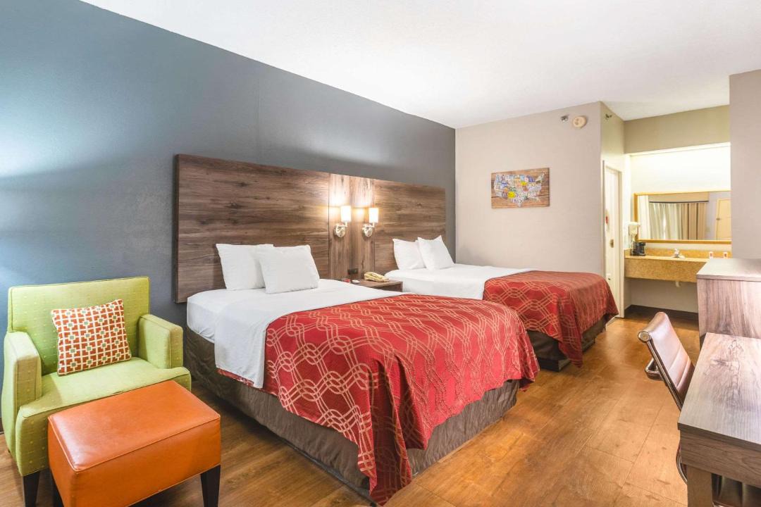 Photo of Others in Stockbridge