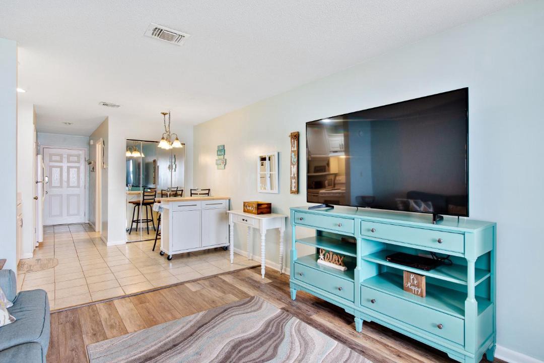 Photo of Livingroom in Navarre Beach