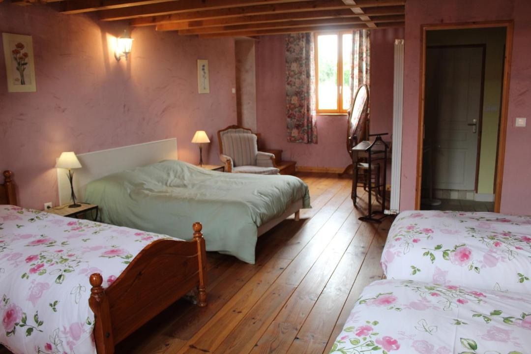 Photo of Bedroom in Bourg-le-Comte
