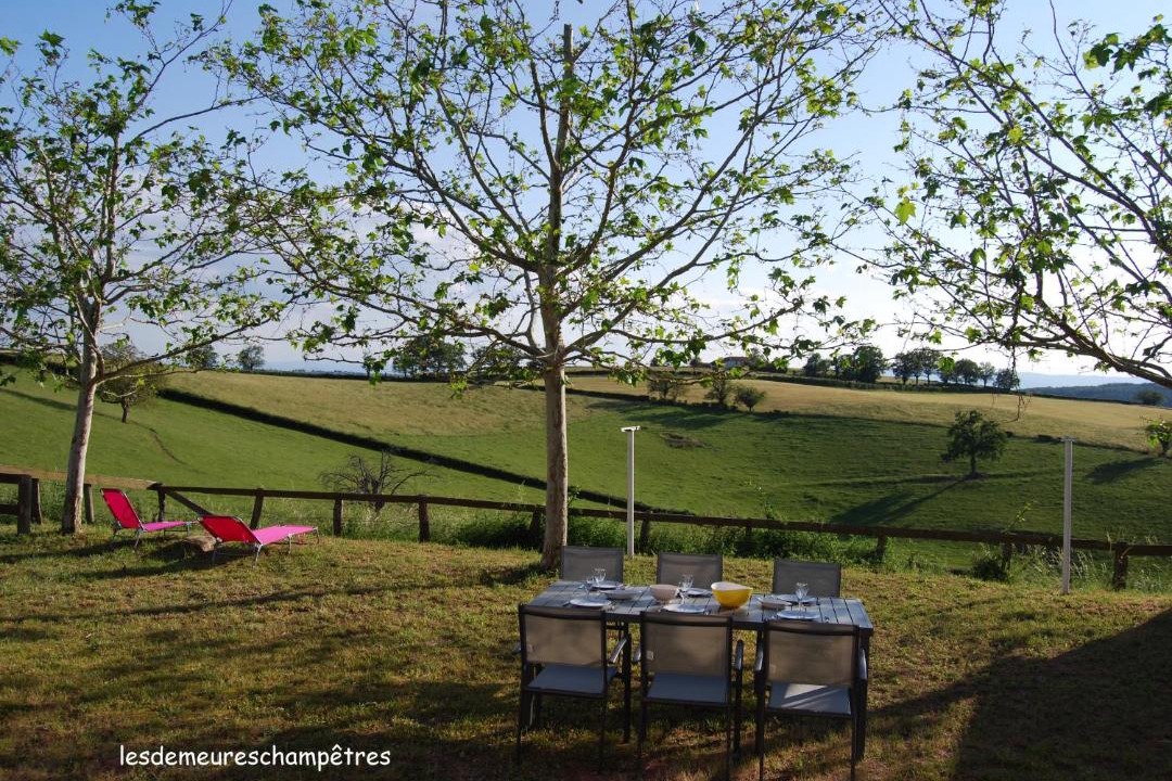 Photo of Others in Jarnosse