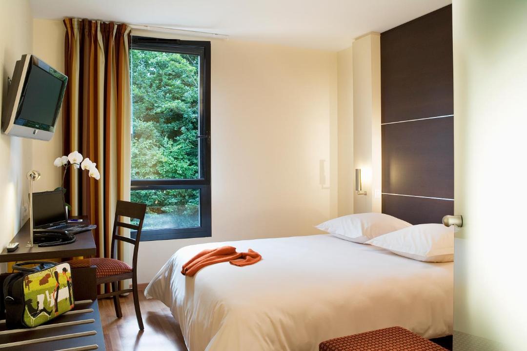 Photo of Bedroom in La Meziere