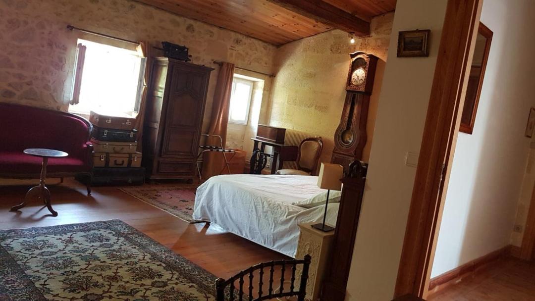 Photo of Bedroom in Lestiac-Sur-Garonne