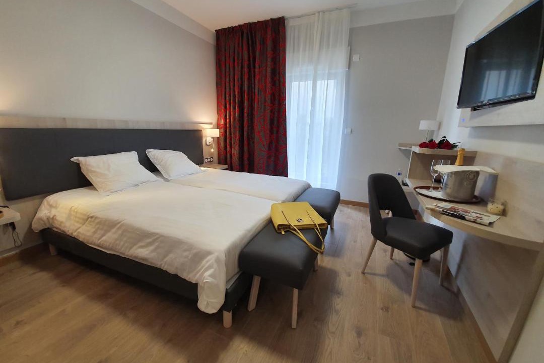 Photo of Others in Socx