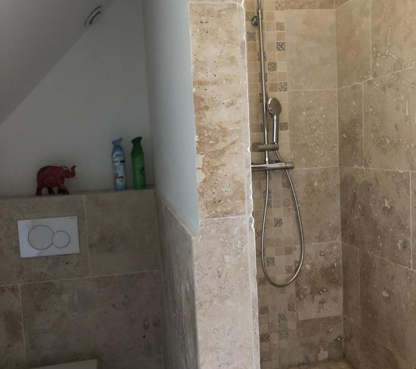 Photo of Bathroom in Saane-Saint-Just