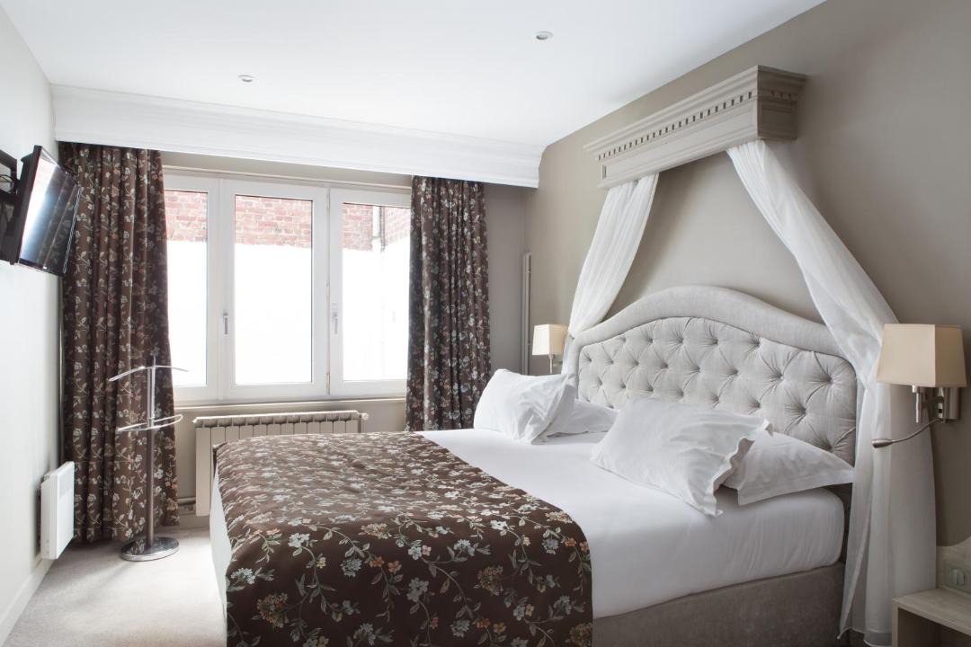 Photo of Bedroom in Douai