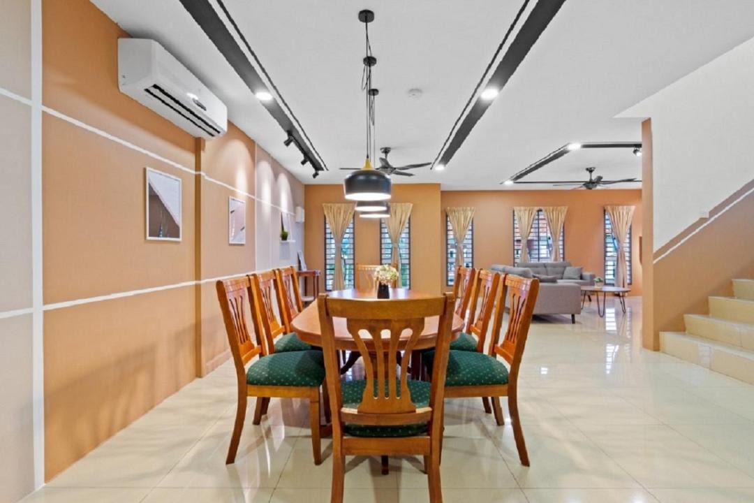 Photo of Others in Kampung Salak Tinggi