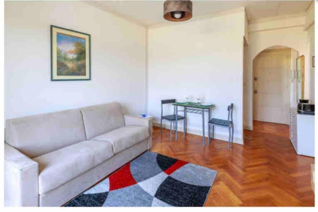 Photo of Livingroom in La Californie