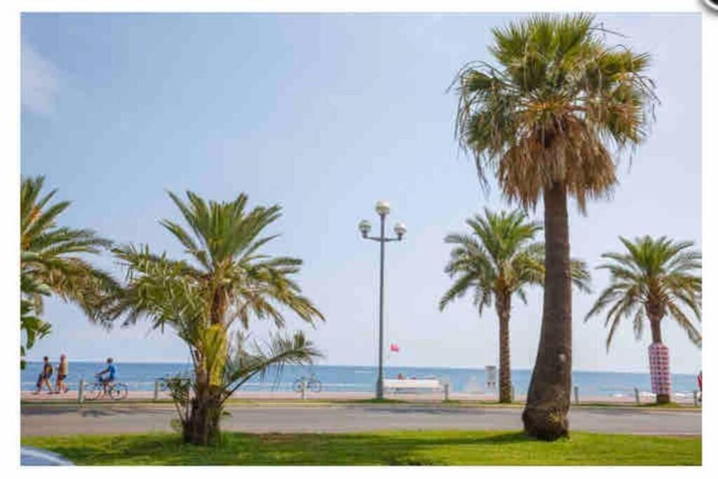 Photo of Outdoor in La Californie