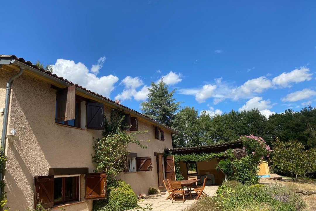 Photo of Buildings in Puycelci
