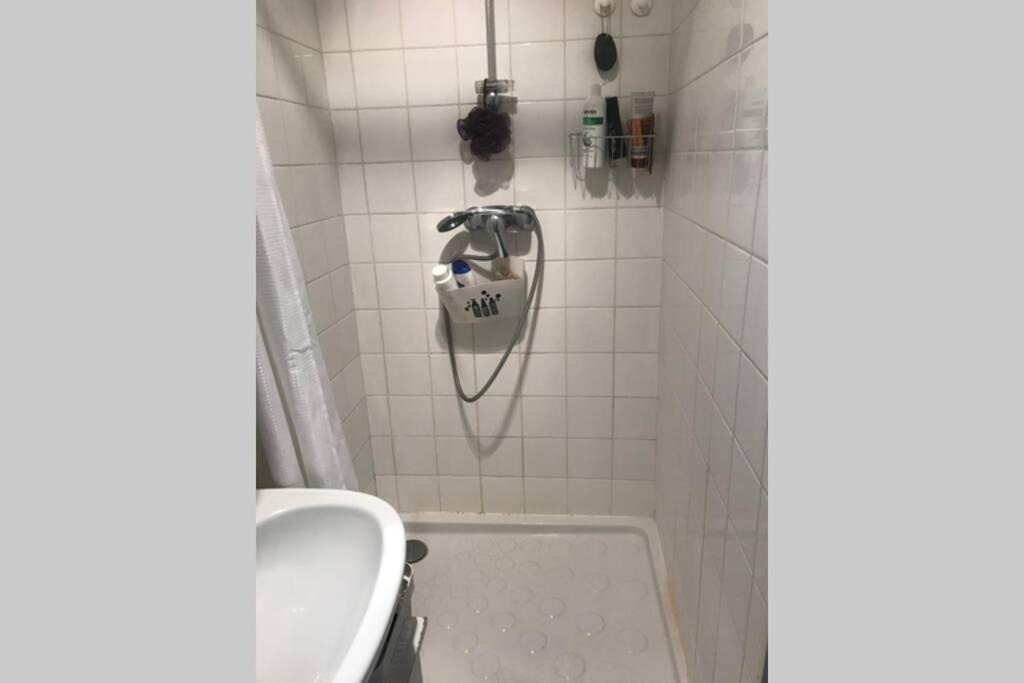 Photo of Bathroom in Gare