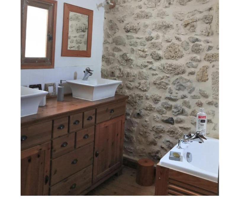 Photo of Bathroom in Lestiac-Sur-Garonne