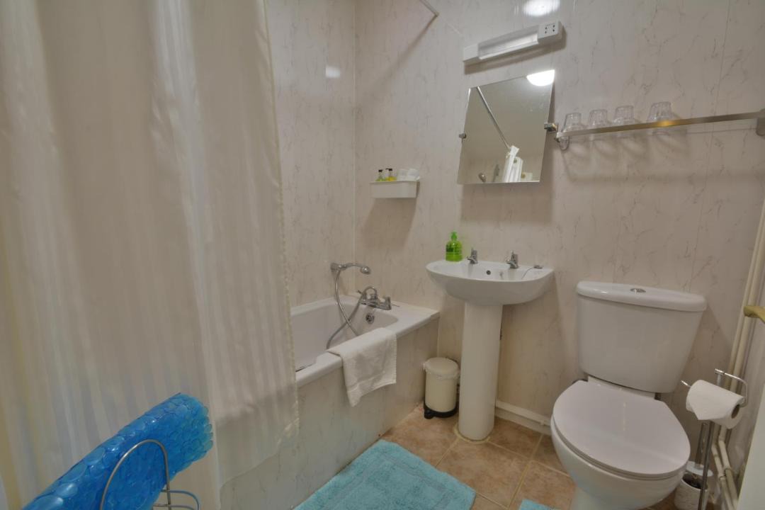 Photo of Bathroom in Symonds Yat