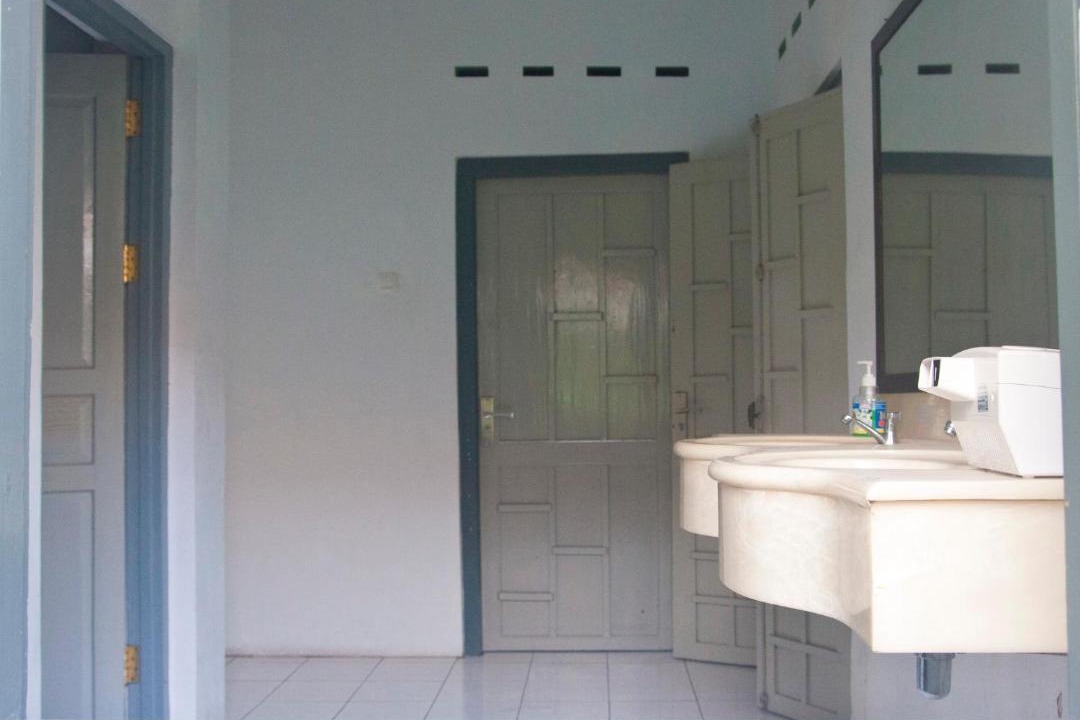 Photo of Bathroom in Central Yogyakarta