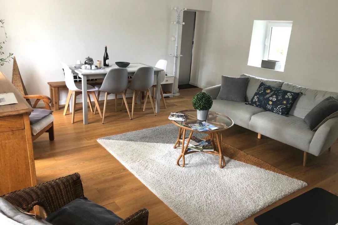 Photo of Others in Commes