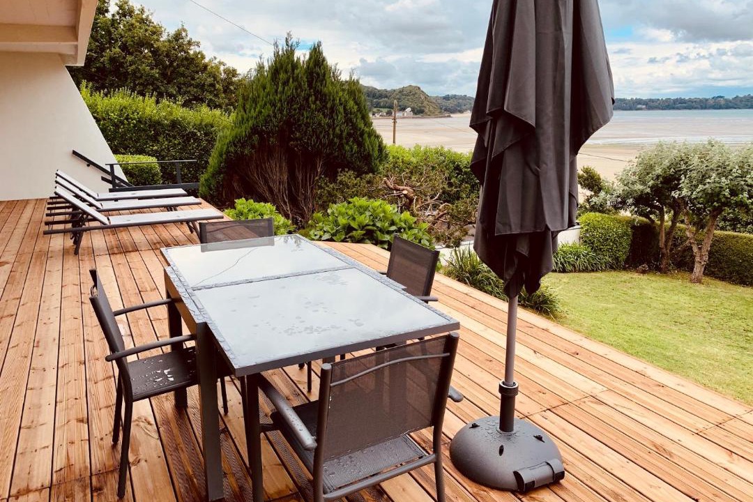 Photo of Patio Balcony in Saint-Michel-en-Greve