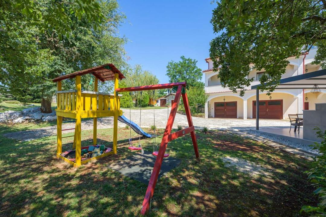 Photo of Buildings in Zbandaj