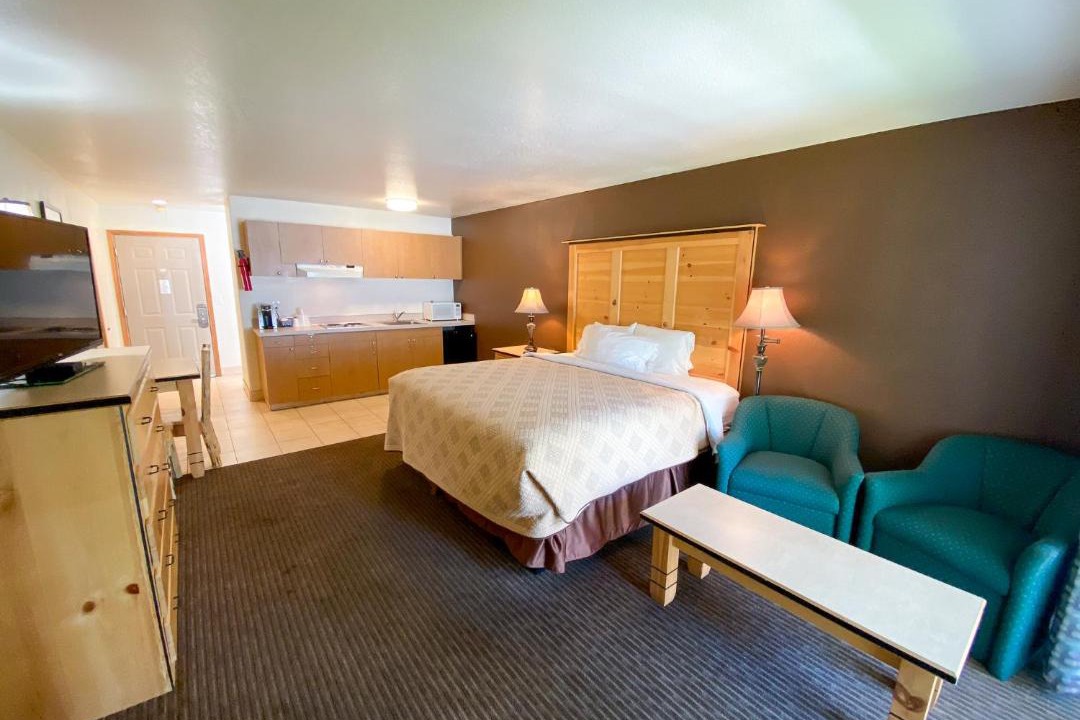 Photo of Others in Sisters