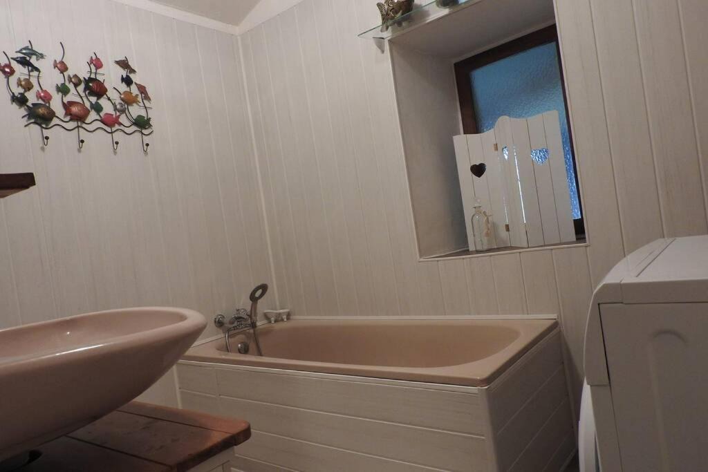 Photo of Bathroom in Salles
