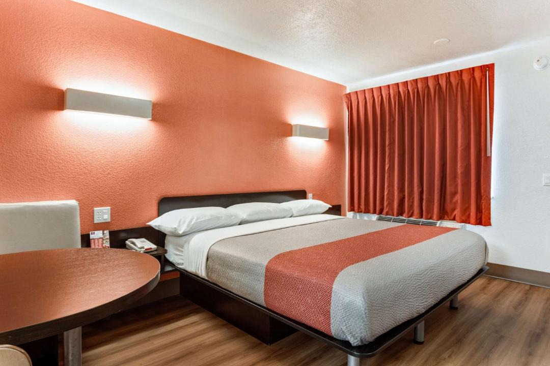 Photo of Bedroom in Youngstown