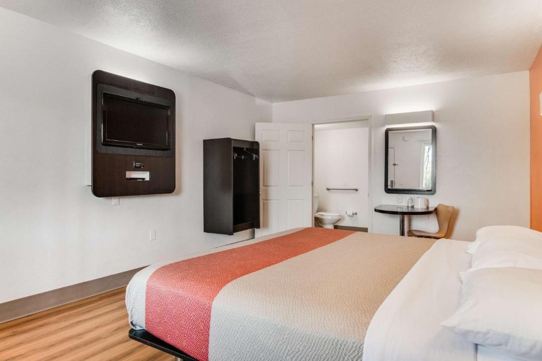 Photo of Bedroom in Youngstown