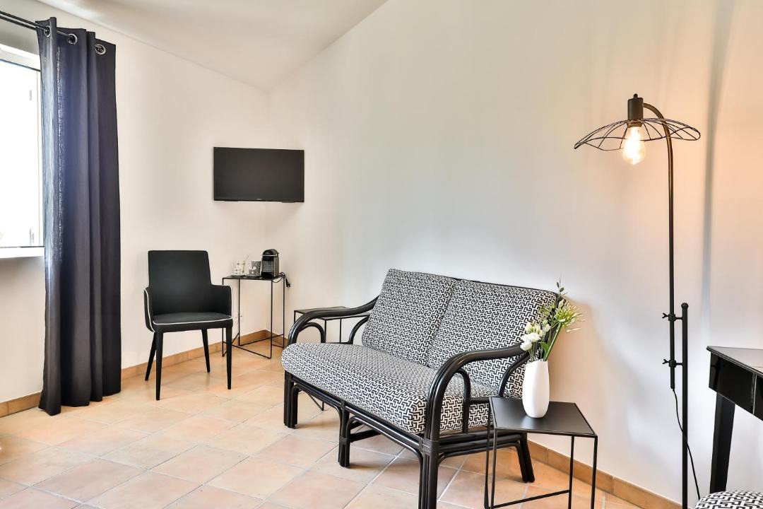 Photo of Others in Goult