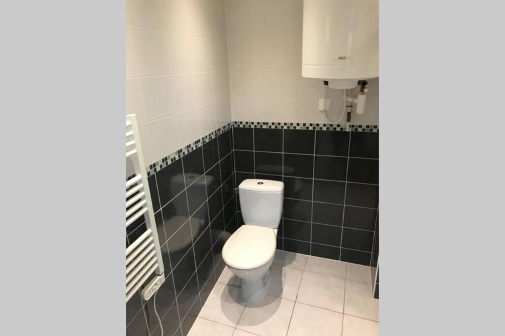 Photo of Bathroom in Charleville-Mezieres