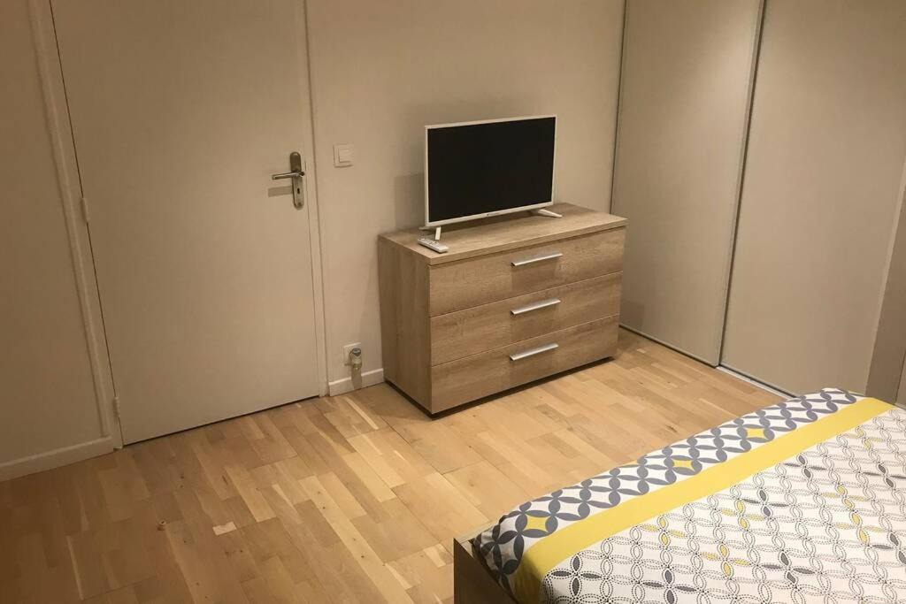 Photo of Bedroom in Charleville-Mezieres