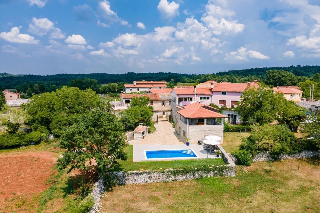 Photo of Outdoor in Munci
