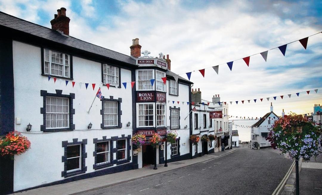 Photo of Buildings in Lyme Regis