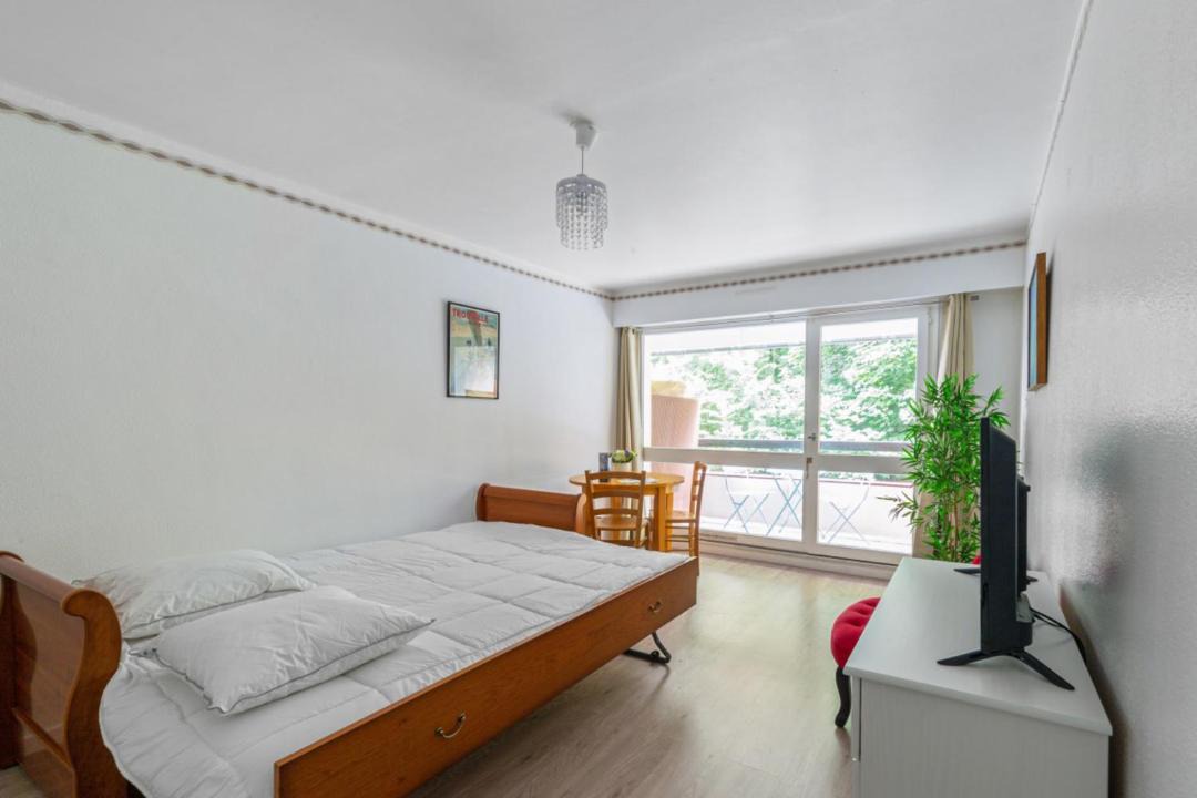 Photo of Bedroom in Trouville-sur-Mer