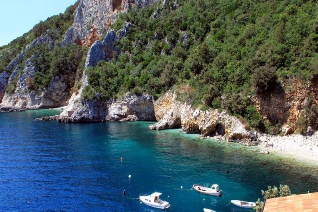 Photo of Outdoor in Martina