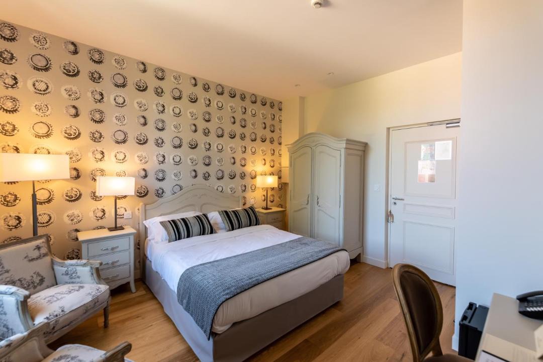 Photo of Others in Maubec