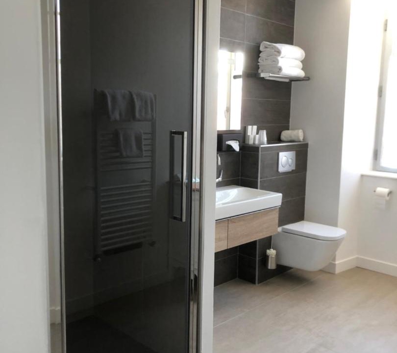 Photo of Others in Maubec