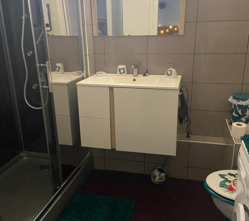 Photo of Bathroom in Thermal