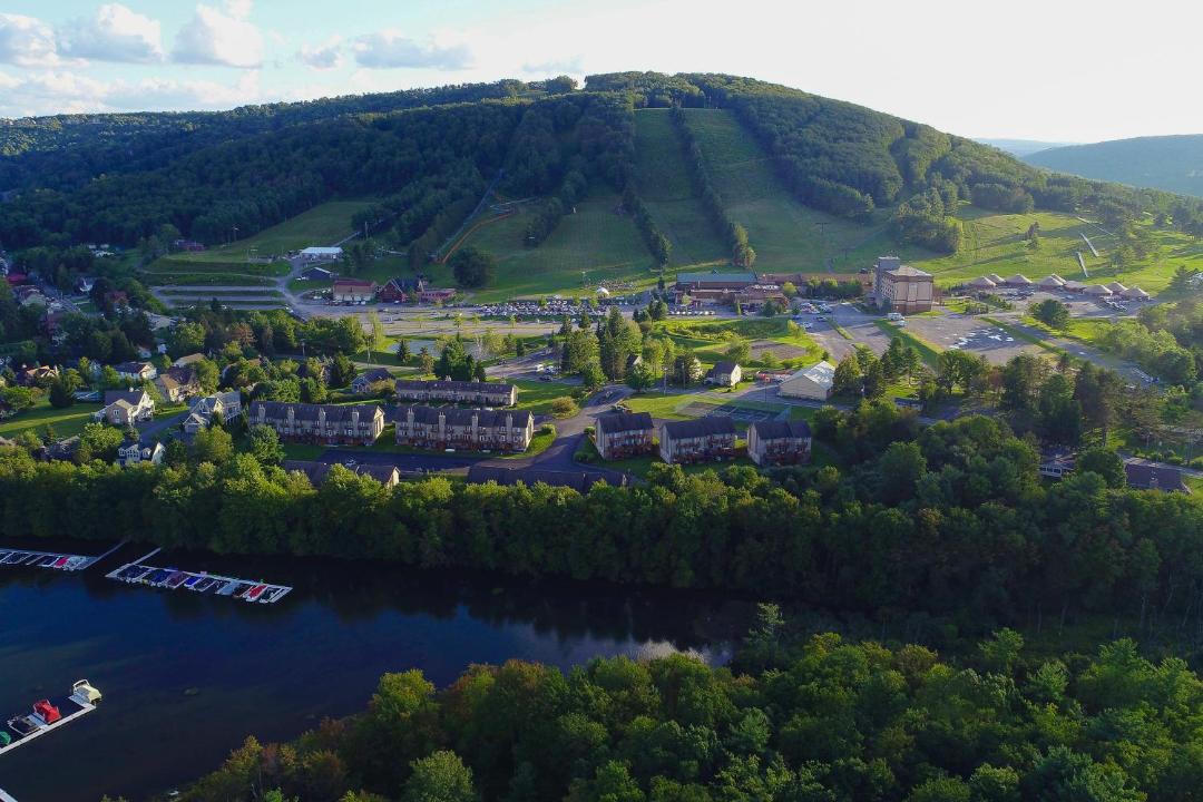 Photo of Outdoor in Waterfront Greens