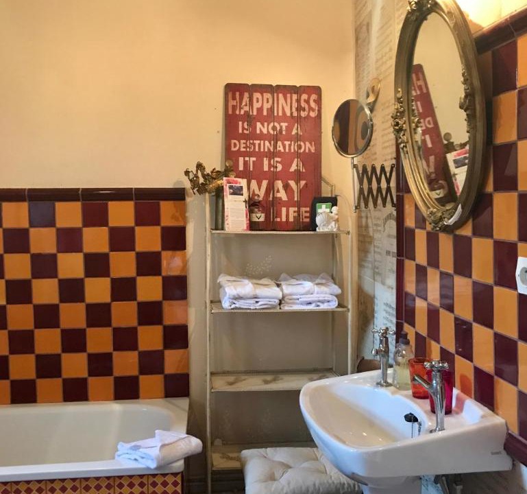 Photo of Bathroom in Saint-Sauveur-en-Puisaye