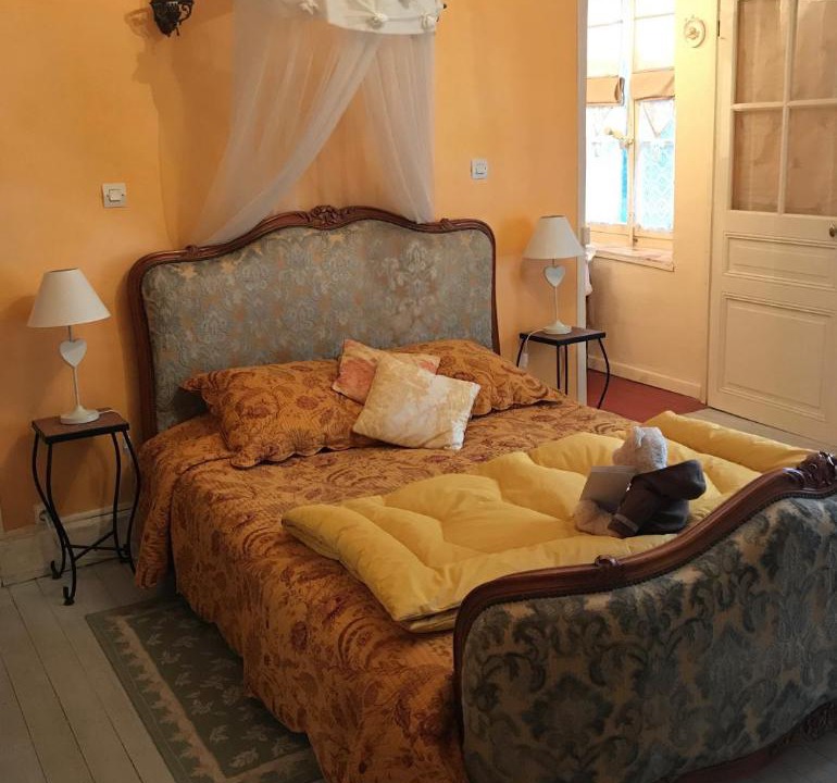 Photo of Bedroom in Saint-Sauveur-en-Puisaye