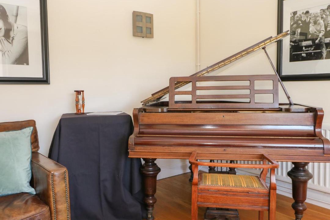 Photo of Others in Kingsley