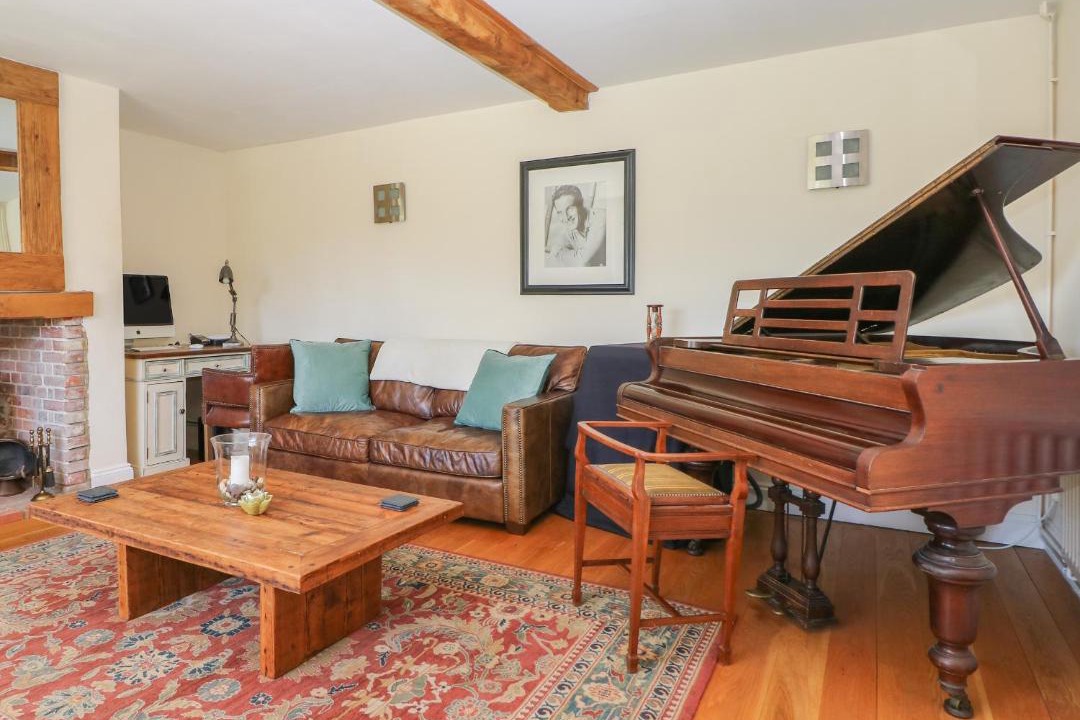 Photo of Others in Kingsley