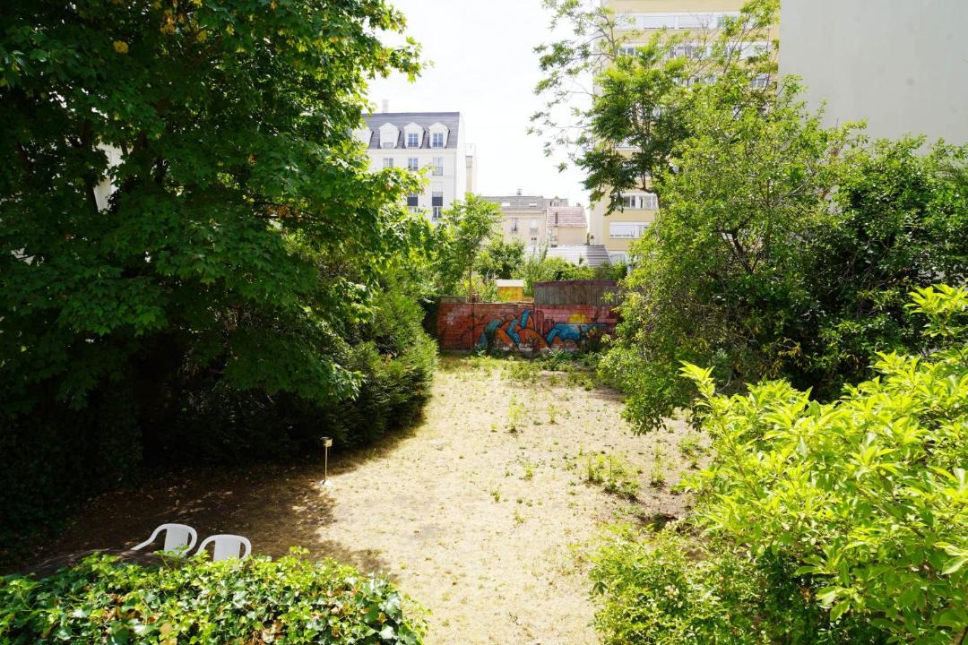 Photo of Others in Puteaux