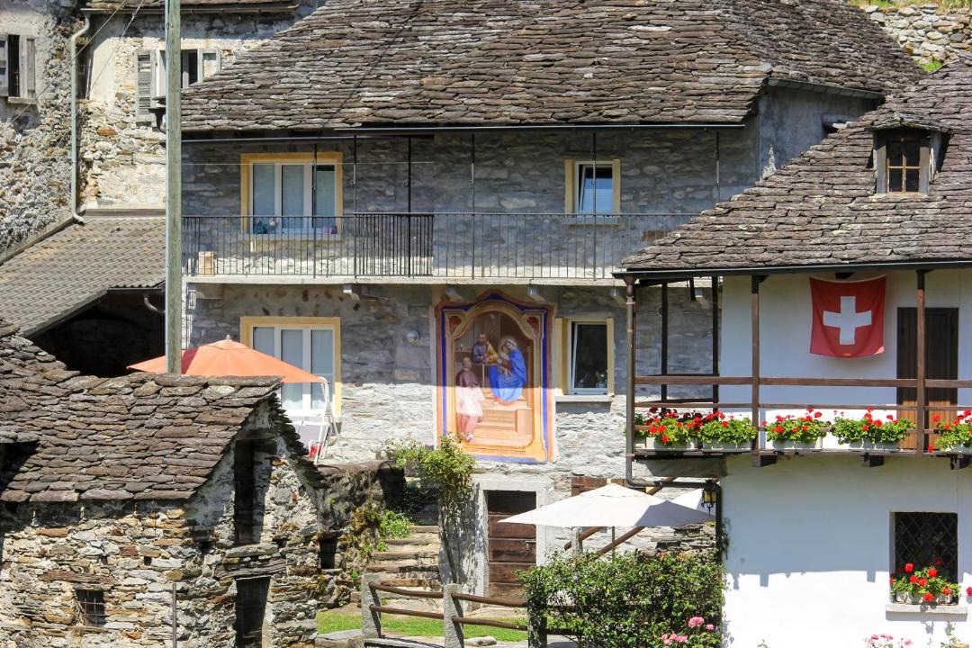 Photo of Buildings in Lavertezzo